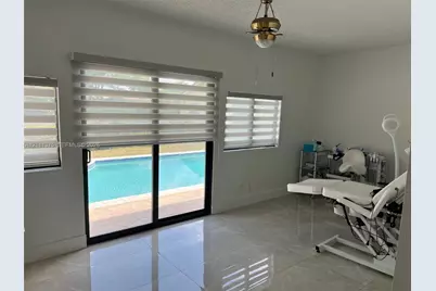 10860 NW 40th St, Coral Springs, FL 33065 - Photo 21