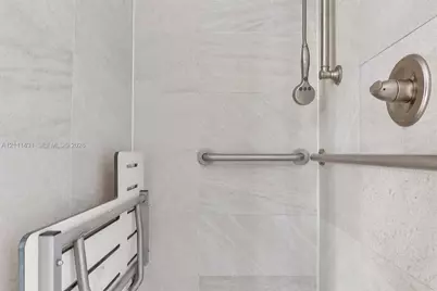 7610 Harding Ave #5, Miami Beach, FL 33141 - Photo 23