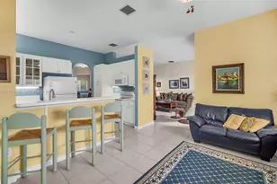 7921 E Exeter Blvd E, Tamarac, FL 33321 - Photo 11