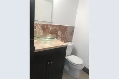 800 Parkview Dr #102, Hallandale Beach, FL 33009 - Photo 15