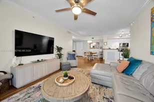 2421 NE 65th St, Fort Lauderdale, FL 33308 - Photo 9