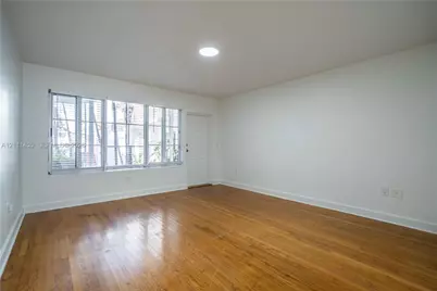 2425 Flamingo Pl #2, Miami Beach, FL 33140 - Photo 3