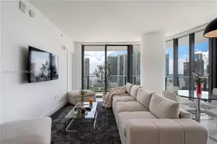 121 NE 34th St, Miami, FL 33137 - Photo 3