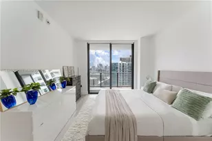 121 NE 34th St, Miami, FL 33137 - Photo 15