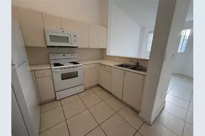 2460 SE 16th Ter #204, Homestead, FL 33035 - Photo 1