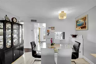 7891 N Sunrise Lakes Dr, Sunrise, FL 33322 - Photo 9