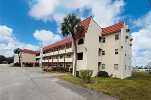 7891 N Sunrise Lakes Dr, Sunrise, FL 33322 - Photo 33