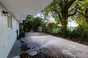 2797 SW 27th Terrace, Miami, FL 33133 - Photo 17