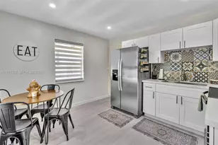 1170 NE 112th St, Miami, FL 33161 - Photo 17