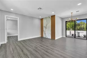 255 NE 41st St, Deerfield Beach, FL 33064 - Photo 11