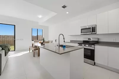 18950 SW 345th Ter, Homestead, FL 33034 - Photo 9