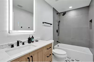 9381 NW 37th Ct, Sunrise, FL 33351 - Photo 37