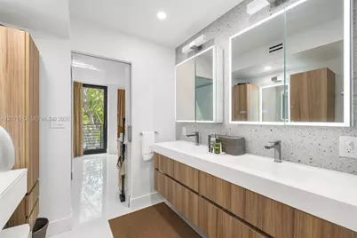 201 E Enid Dr #31, Key Biscayne, FL 33149 - Photo 25