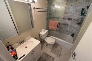 801 Brickell Bay Dr, Miami, FL 33131 - Photo 19