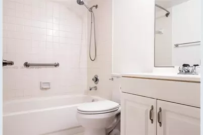 13450 SW 3rd St #310D, Pembroke Pines, FL 33027 - Photo 7