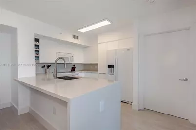 90 Alton Rd #2410, Miami Beach, FL 33139 - Photo 7