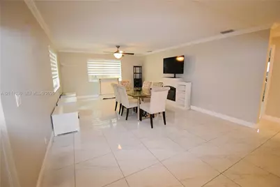 6671 W Wedgewood Ave, Davie, FL 33331 - Photo 3