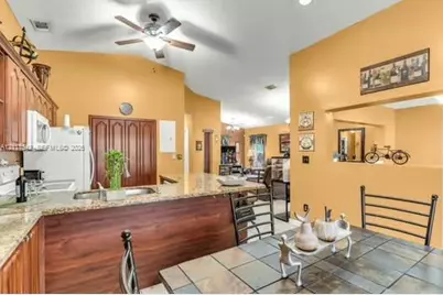 12801 SW 248th Ter, Homestead, FL 33032 - Photo 11
