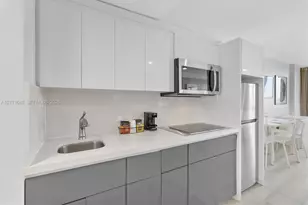 19201 Collins Ave, Sunny Isles Beach, FL 33160 - Photo 11