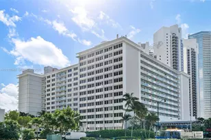 19201 Collins Ave, Sunny Isles Beach, FL 33160 - Photo 13