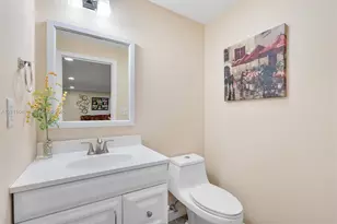 7120 W 17th Ct, Hialeah, FL 33014 - Photo 17