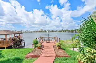 7120 W 17th Ct, Hialeah, FL 33014 - Photo 3