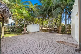 338 Taylor St, Hollywood, FL 33019 - Photo 23