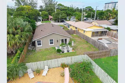 1042 NE 38th St, Oakland Park, FL 33334 - Photo 21