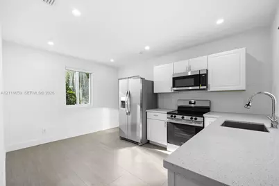 338 Taylor St #2, Hollywood, FL 33019 - Photo 17