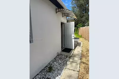 12520 NE Miami Pl #0, North Miami, FL 33161 - Photo 21