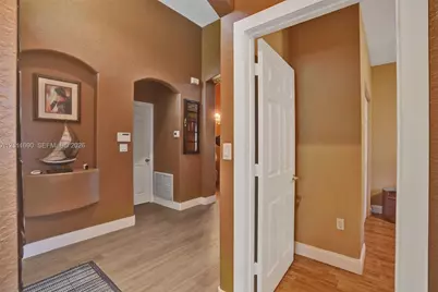 694 SW 159th Ln, Pembroke Pines, FL 33027 - Photo 21