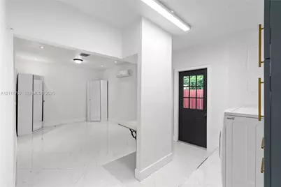 13611 SW 77th St, Miami, FL 33183 - Photo 9