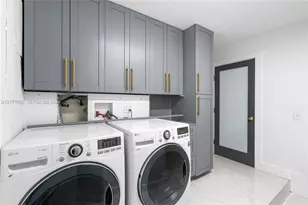 13611 SW 77th St, Miami, FL 33183 - Photo 5
