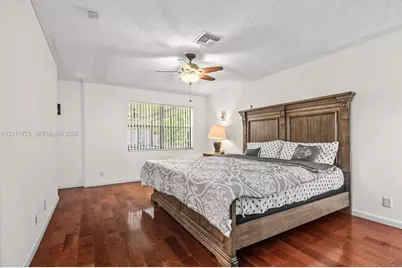 8541 NW 51st Ct, Lauderhill, FL 33351 - Photo 27