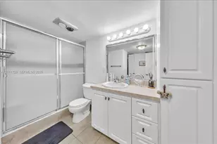 3401 N Country Club Dr, Aventura, FL 33180 - Photo 29