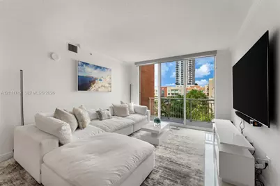 2000 N Bayshore Dr #619, Miami, FL 33137 - Photo 3