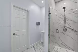 14423 SW 28th St, Miami, FL 33175 - Photo 23