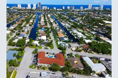 1017 SE 22nd Ave #201, Pompano Beach, FL 33062 - Photo 11