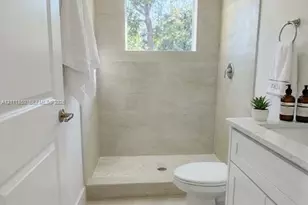 2914 NW 57th St, Miami, FL 33142 - Photo 9