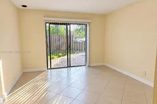 5037 E Lakes Dr, Deerfield Beach, FL 33064 - Photo 9