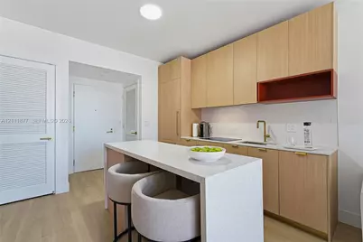 90 NE 32nd St #810, Miami, FL 33137 - Photo 3