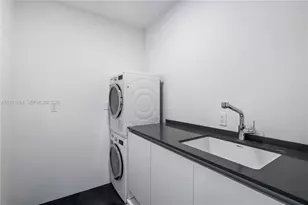 300 Biscayne Blvd Way, Miami, FL 33131 - Photo 37