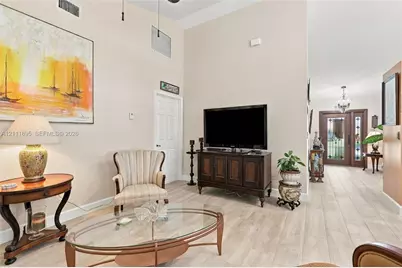 5792 Sun Pointe Cir, Boynton Beach, FL 33437 - Photo 13