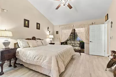 5792 Sun Pointe Cir, Boynton Beach, FL 33437 - Photo 29
