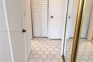 2851 NE 183rd St, Aventura, FL 33160 - Photo 17