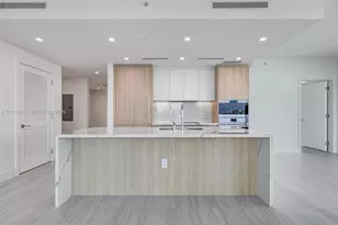 2411 Laguna Cir, North Miami, FL 33180 - Photo 9