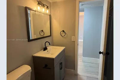 1337 NW 1st St #6, Miami, FL 33125 - Photo 15