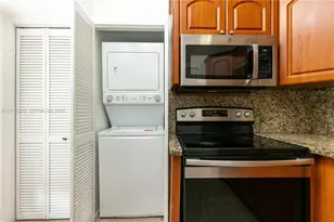 717 Gardens Dr, Pompano Beach, FL 33069 - Photo 7