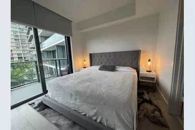 121 NE 34th St #1015, Miami, FL 33137 - Photo 3