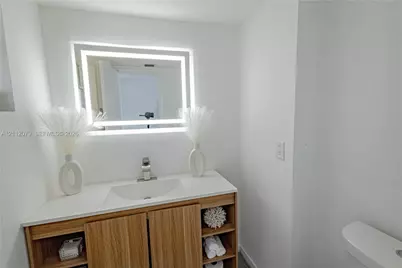 16400 NE 17th Ave #601, North Miami Beach, FL 33162 - Photo 21
